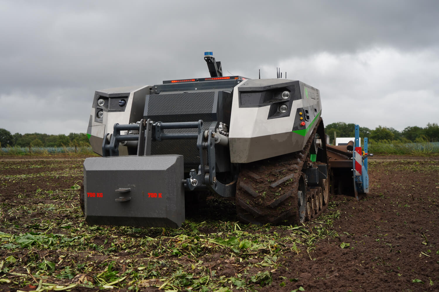 Tractor and equipment manufacturers eager to take over tech companies